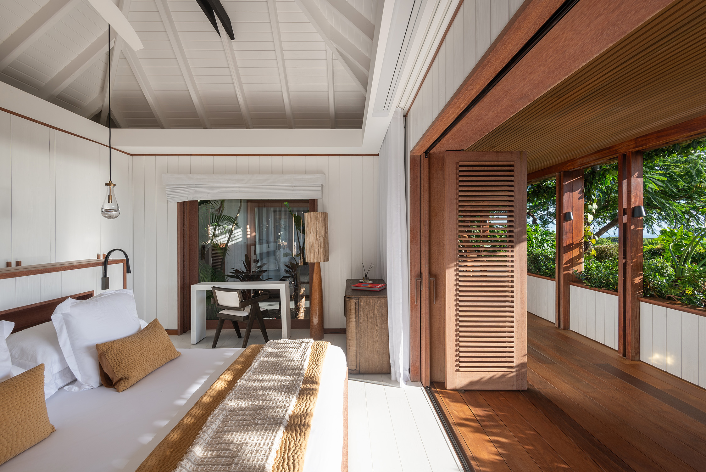 Villa Aura – luxury villa rental located in Gouverneur, St Barth.