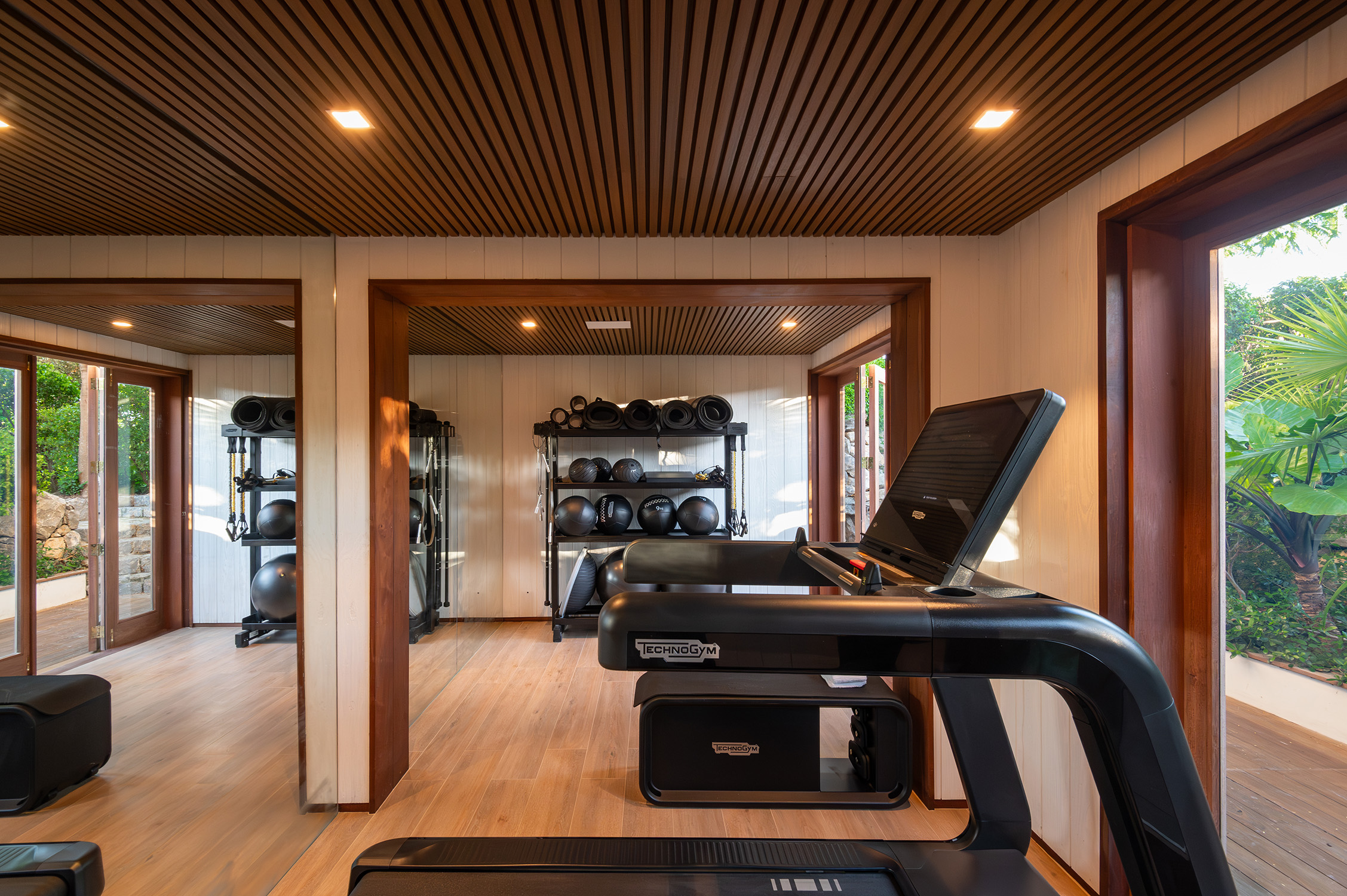 Villa Aura – luxury villa rental located in Gouverneur, St Barth.