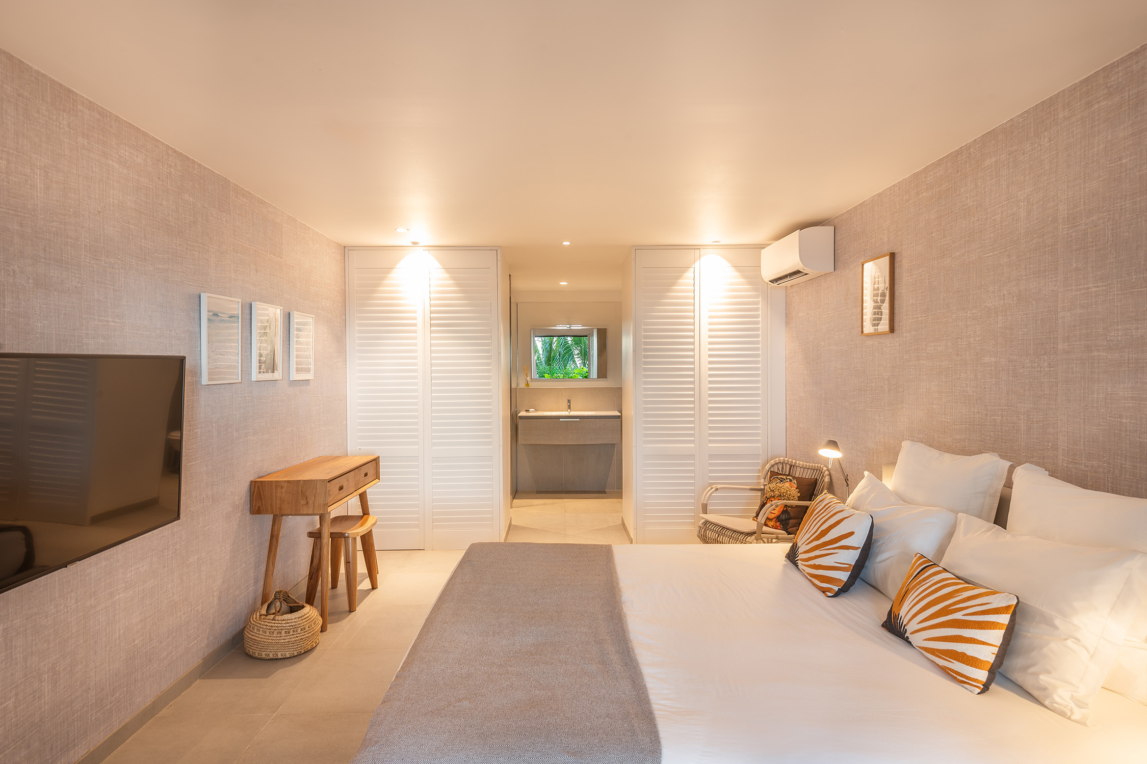 Contemporary 3-Bedroom Villa in Pointe-Milou, St Barts with Ocean Views