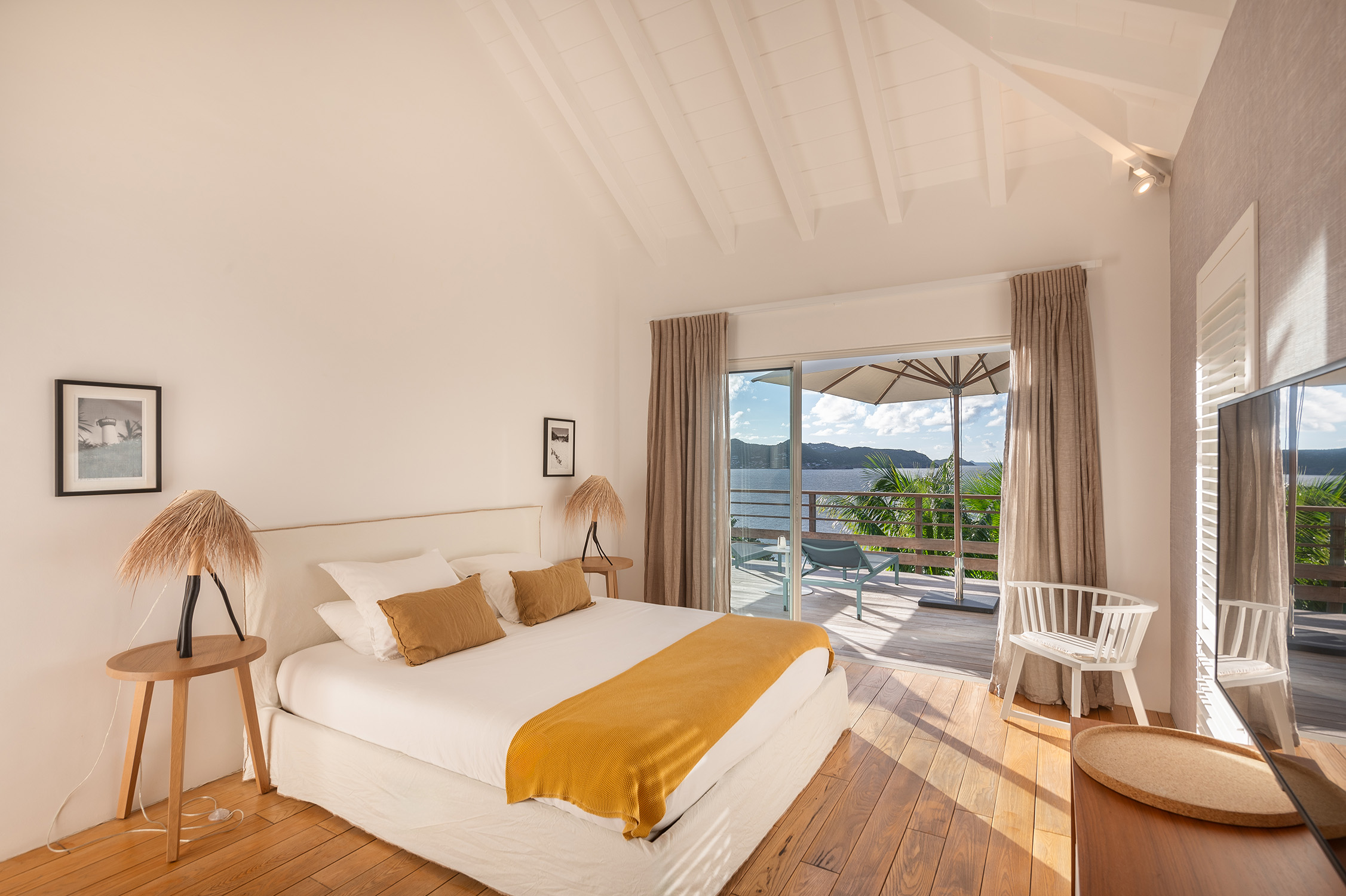 Contemporary 3-Bedroom Villa in Pointe-Milou, St Barts with Ocean Views