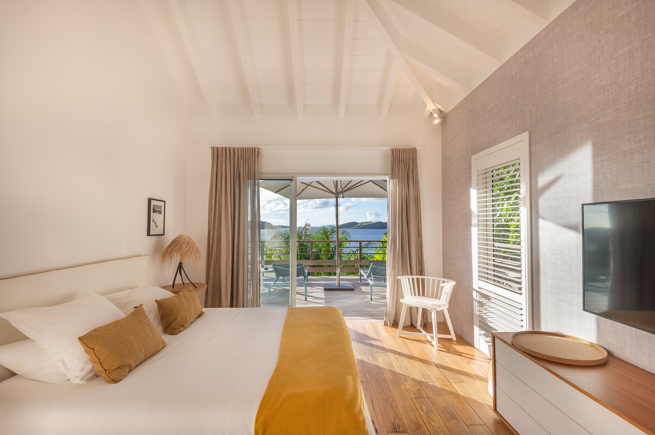 Contemporary 3-Bedroom Villa in Pointe-Milou, St Barts with Ocean Views