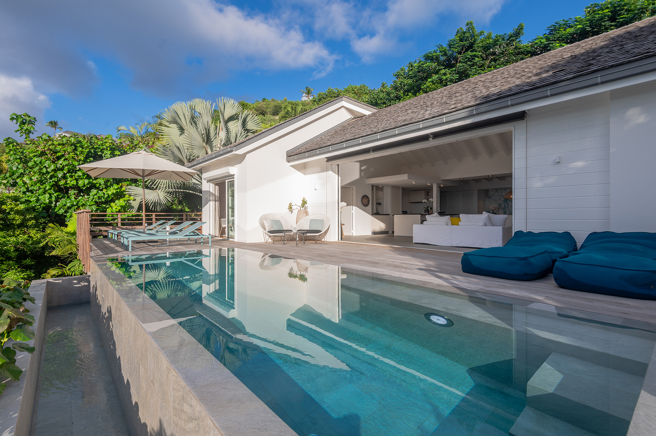 Contemporary 3-Bedroom Villa in Pointe-Milou, St Barts with Ocean Views
