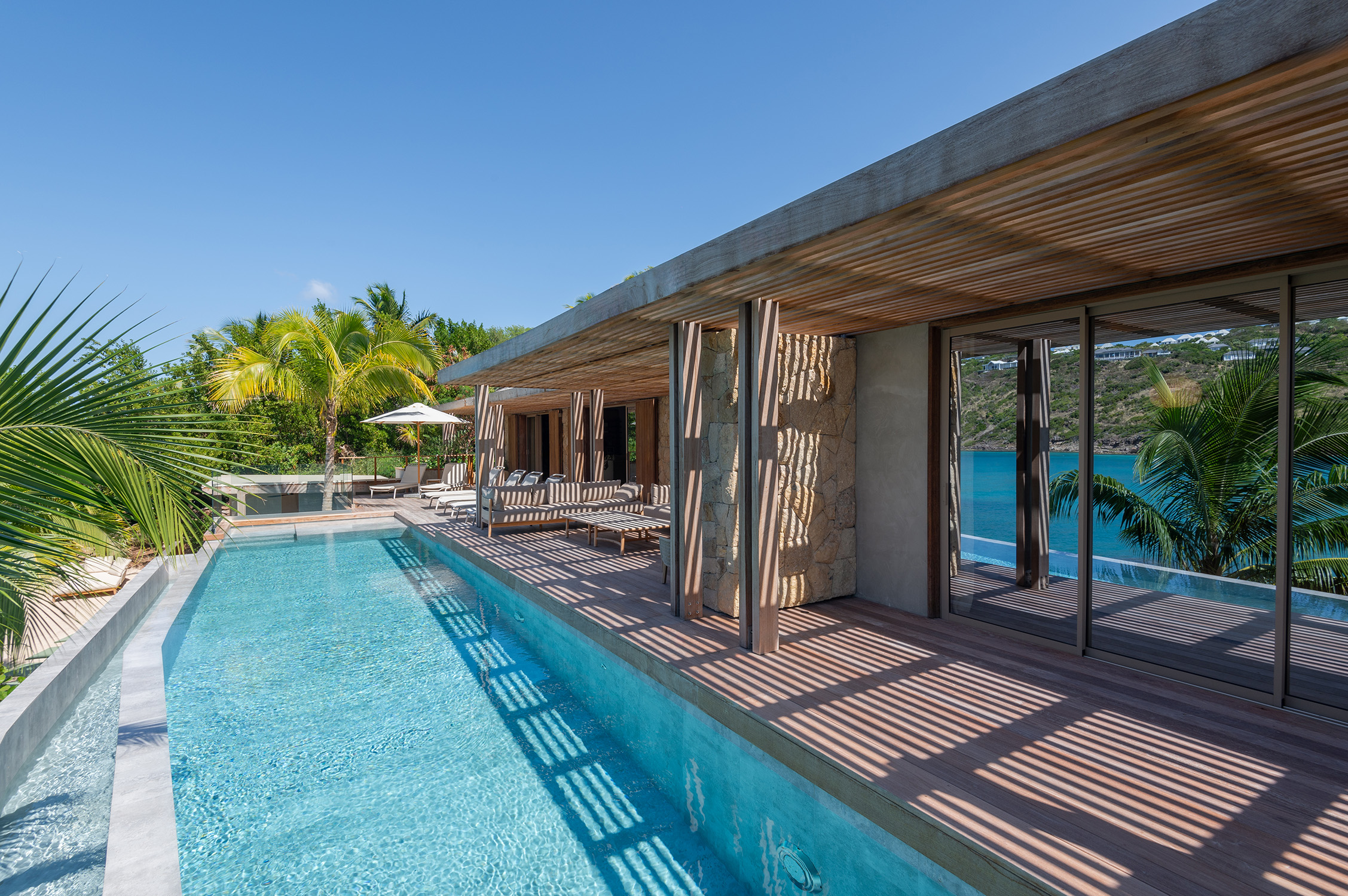 Villa Linda – Luxury 5-Bedroom Seafront Villa in Marigot St Barts