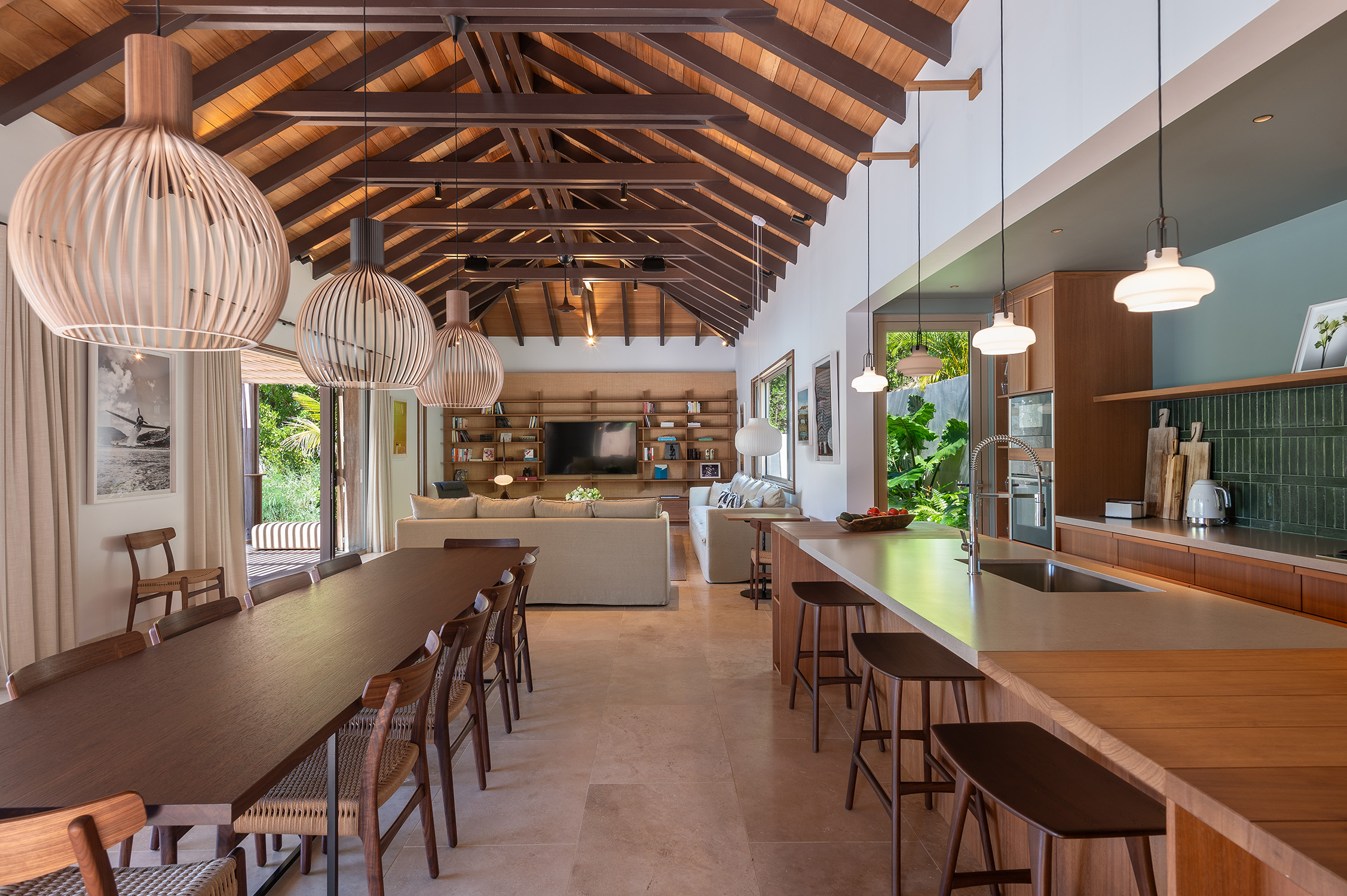 Villa Linda – Luxury 5-Bedroom Seafront Villa in Marigot St Barts