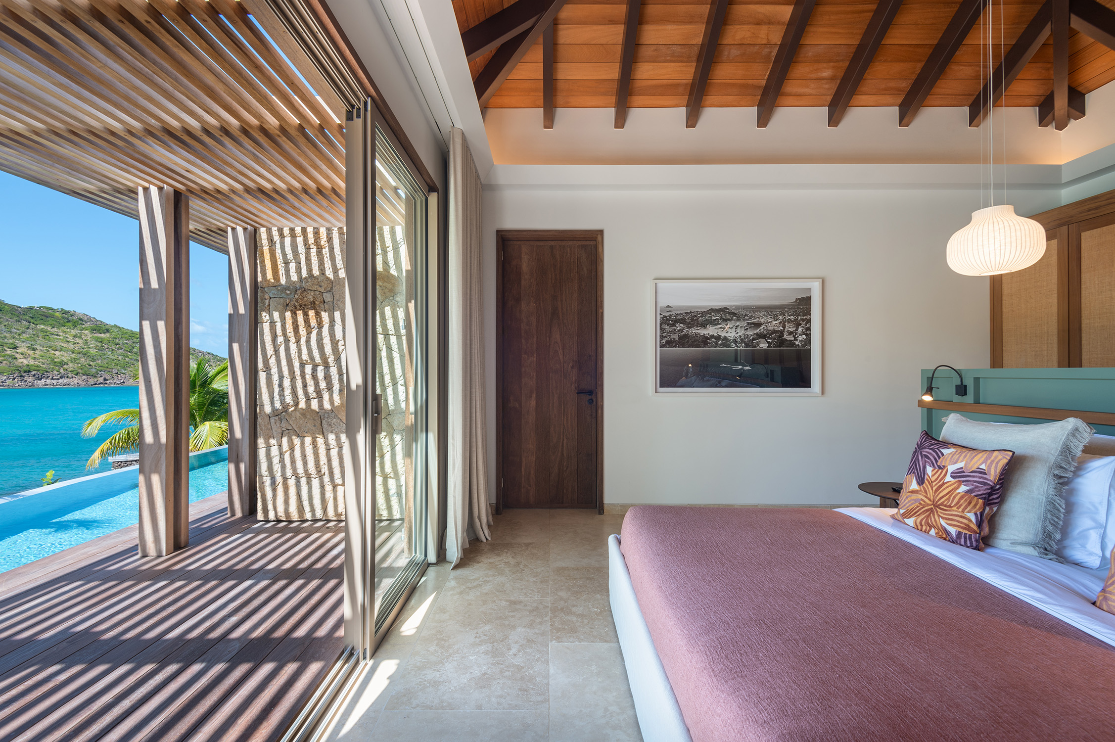 Villa Linda – Luxury 5-Bedroom Seafront Villa in Marigot St Barts