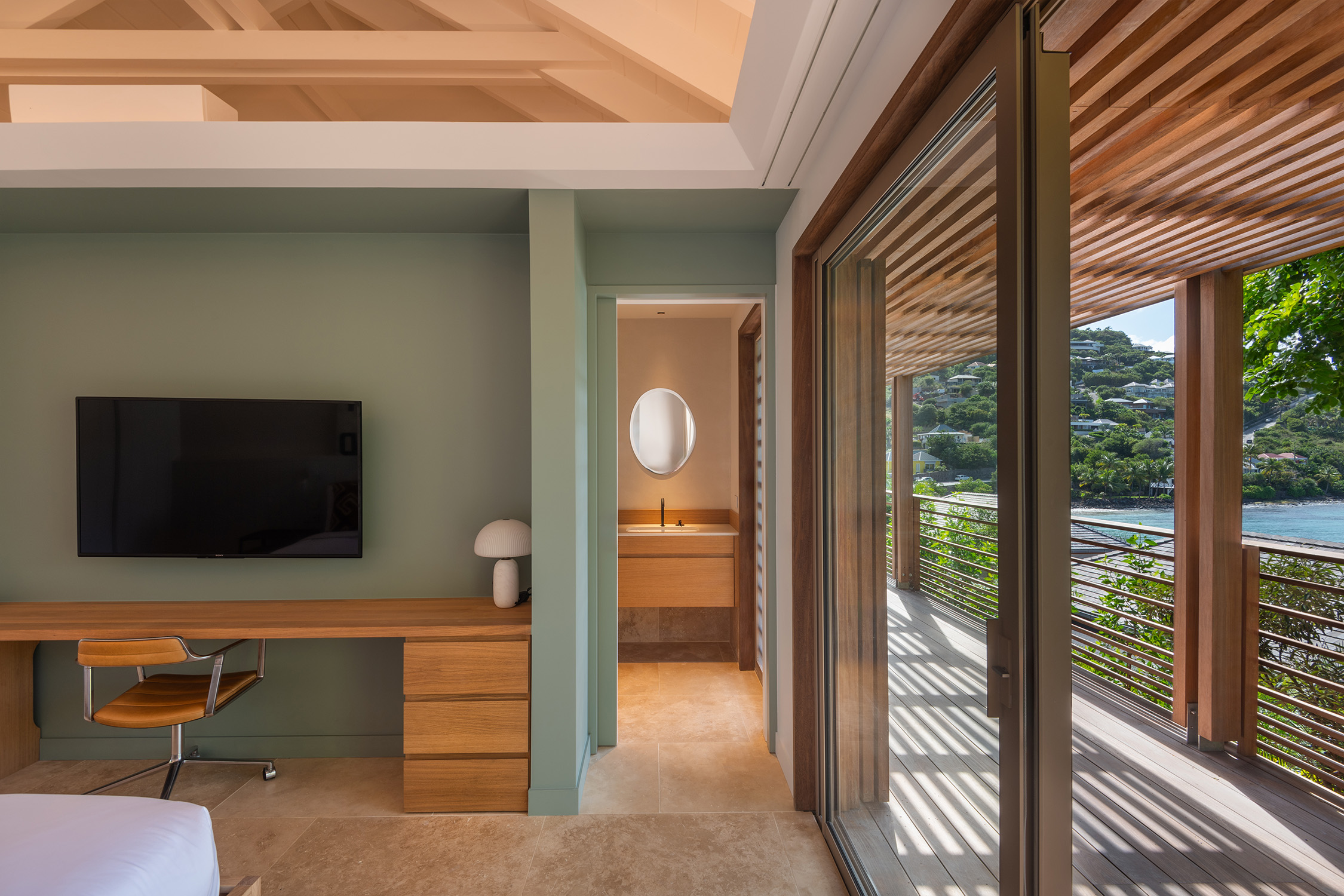 Villa Linda – Luxury 5-Bedroom Seafront Villa in Marigot St Barts