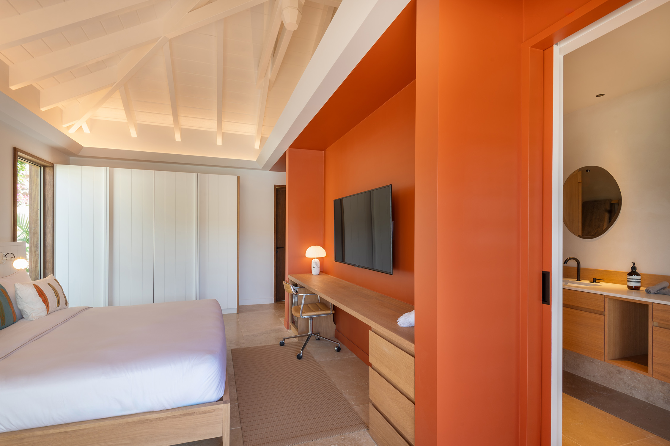 Villa Linda – Luxury 5-Bedroom Seafront Villa in Marigot St Barts