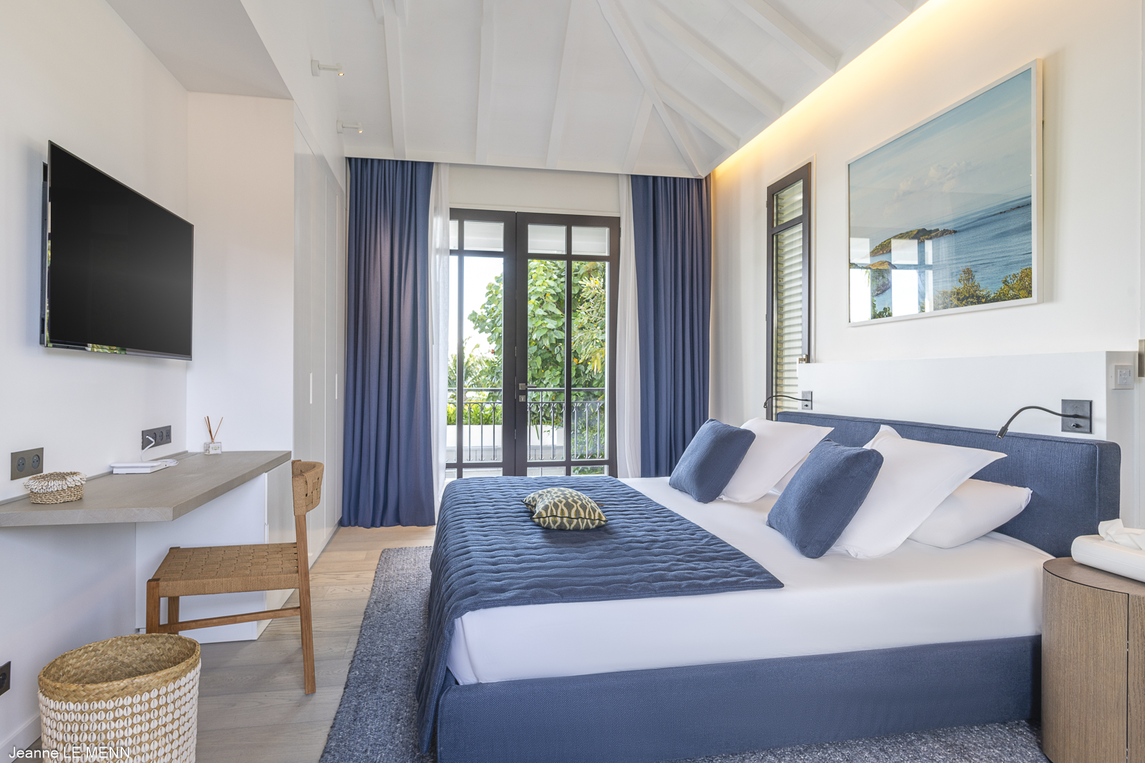 Villa Roxanne – Luxury 6-Bedroom Villa for rent in Gustavia St Barts with Sunset Views